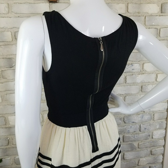 Bebop Womens Dress Size M Ivory Black Striped - Picture 6 of 8